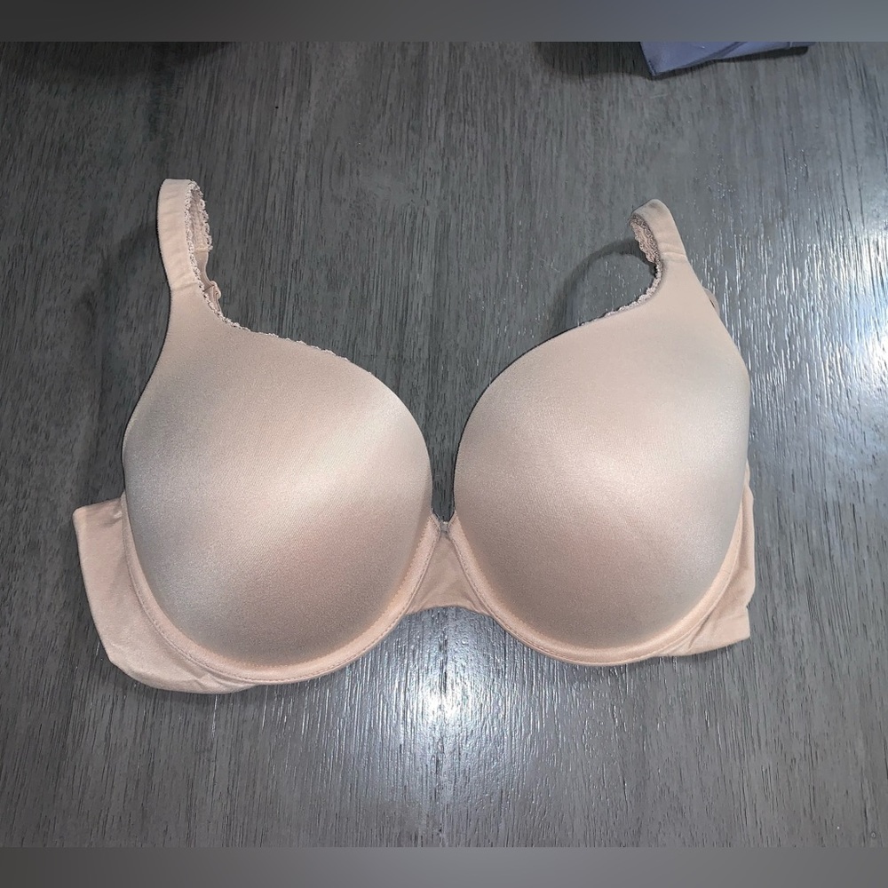 Victoria’s Secret Nude Bra 34DD